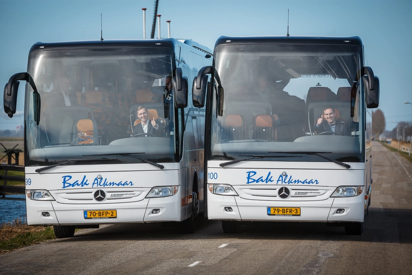Touringcars huren Schiphol